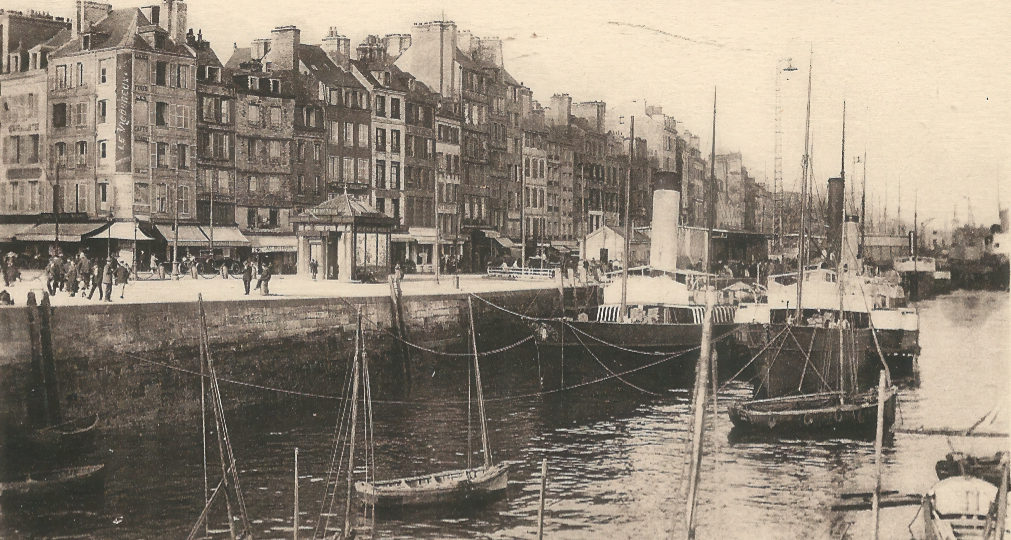 Photograph of Southampton Quay in Le Havre Harbour